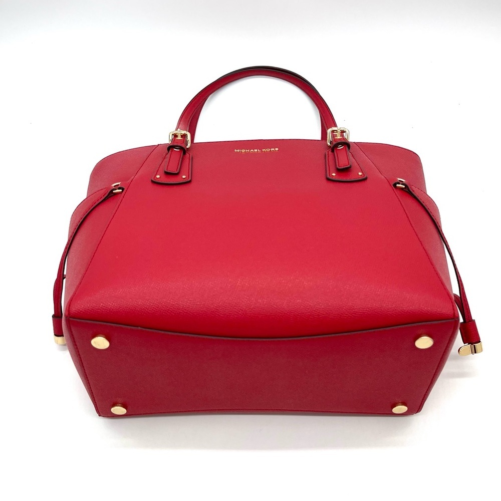 Michael Kors Voyager Tote Bag - Picture 5 of 12